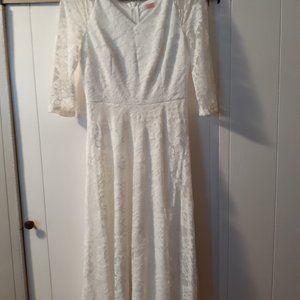 Dressystar Long-Sleeve A-Line Lace Midi Dress